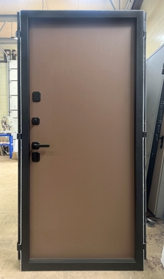 Металлическая дверь с МДФ Металлическая дверь с МДФ